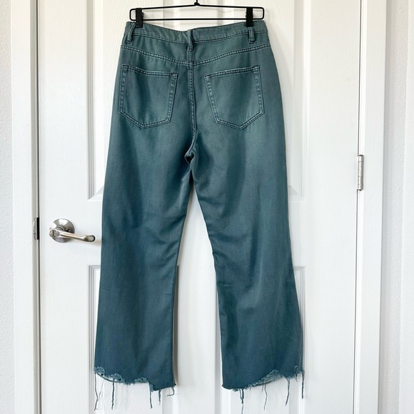 Vervet High Rise 90’s Vintage Crop Flare Jeans in Mallard Green - Picture 2 of 11